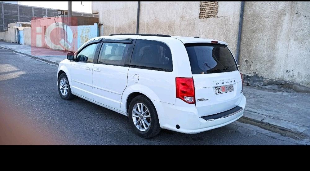 دودج جراند كارافان